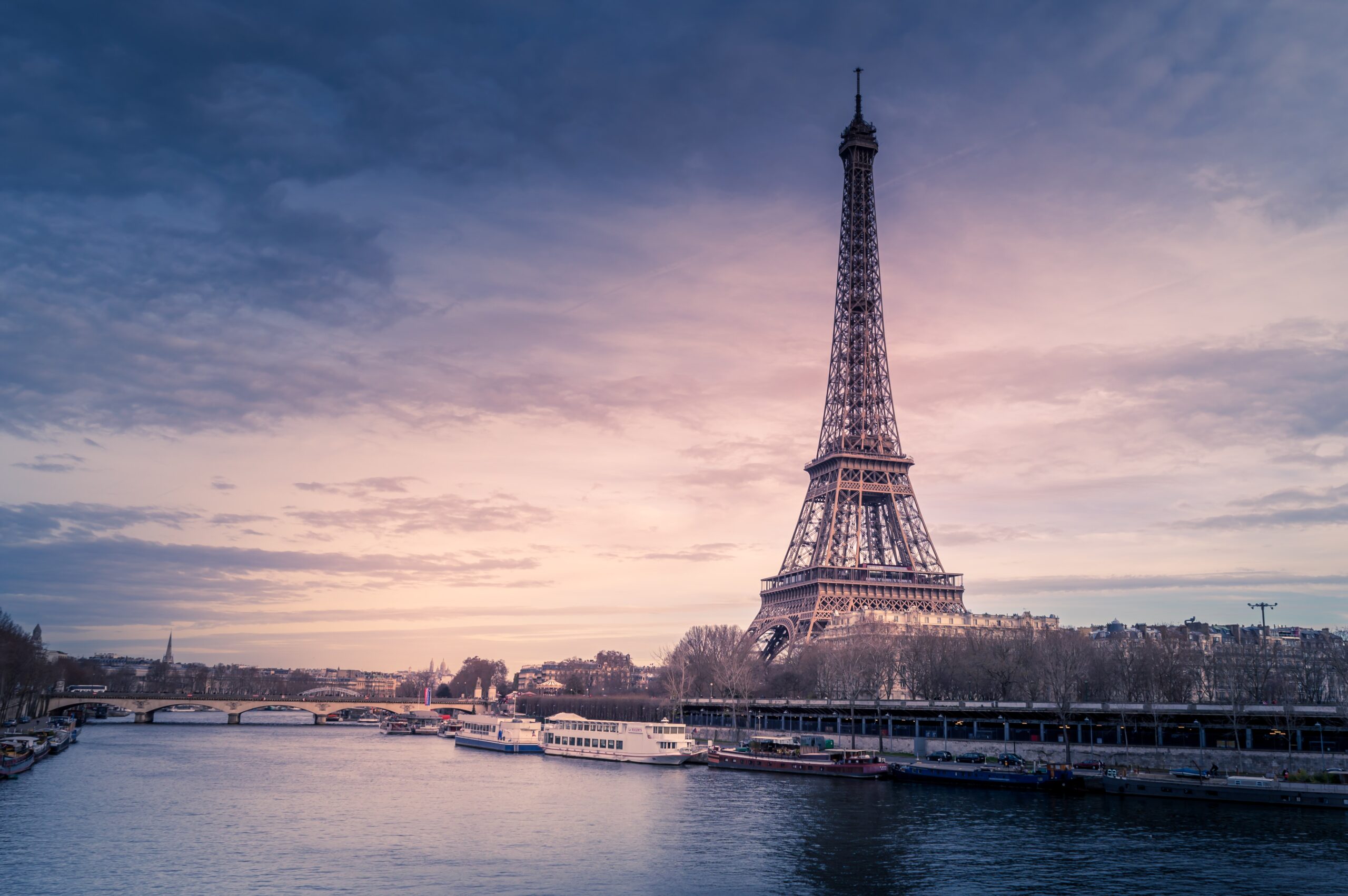 Reasons to Visit Paris in Winters Fetchyfacts