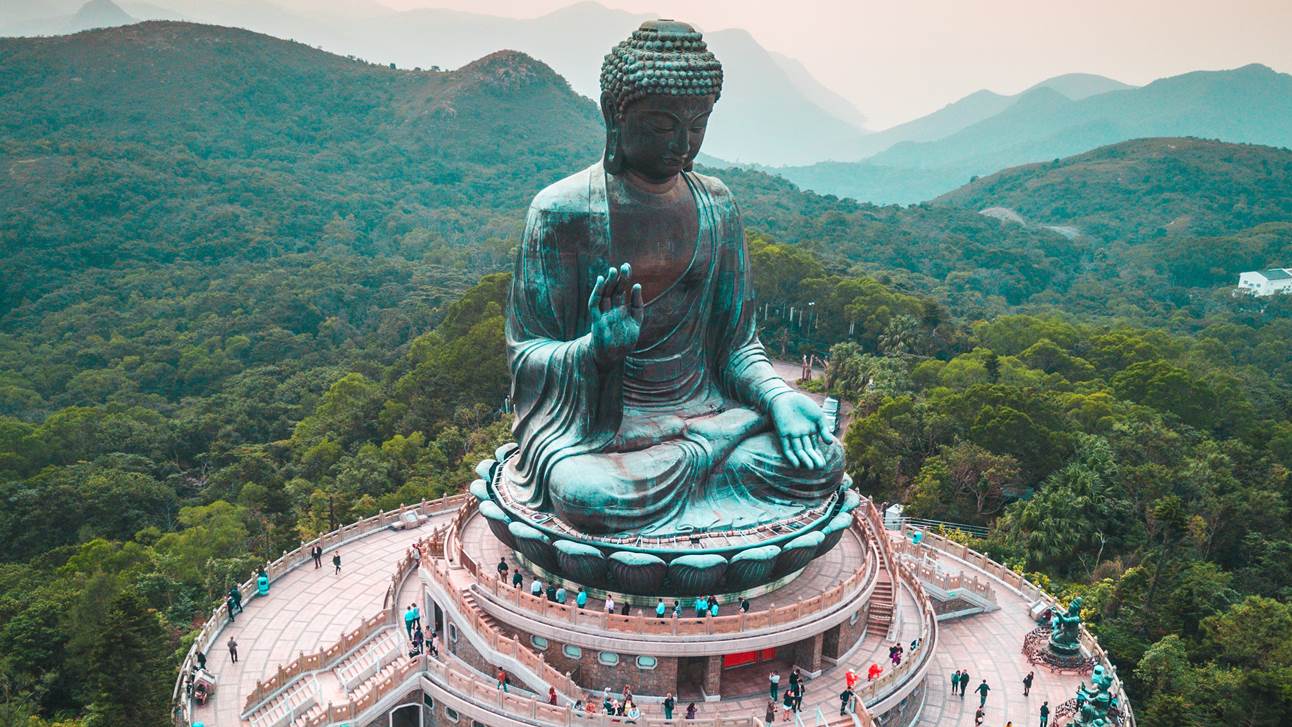 Tian Tan Buddha FetchyFacts.com