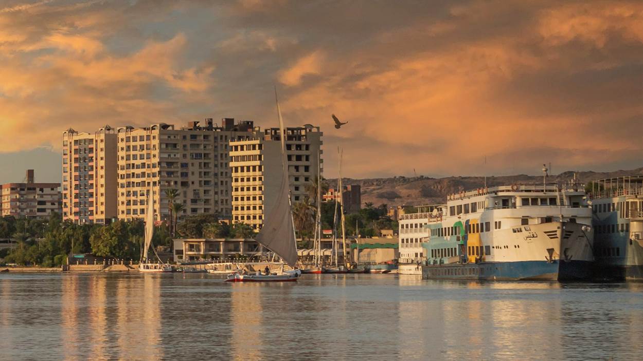 River Nile Cairo the city of bazaars